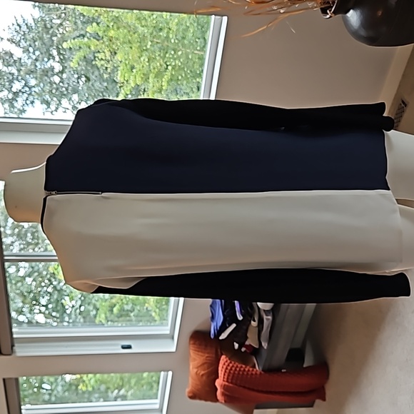 EUC Size medium Zara Woman Top - Picture 4 of 5